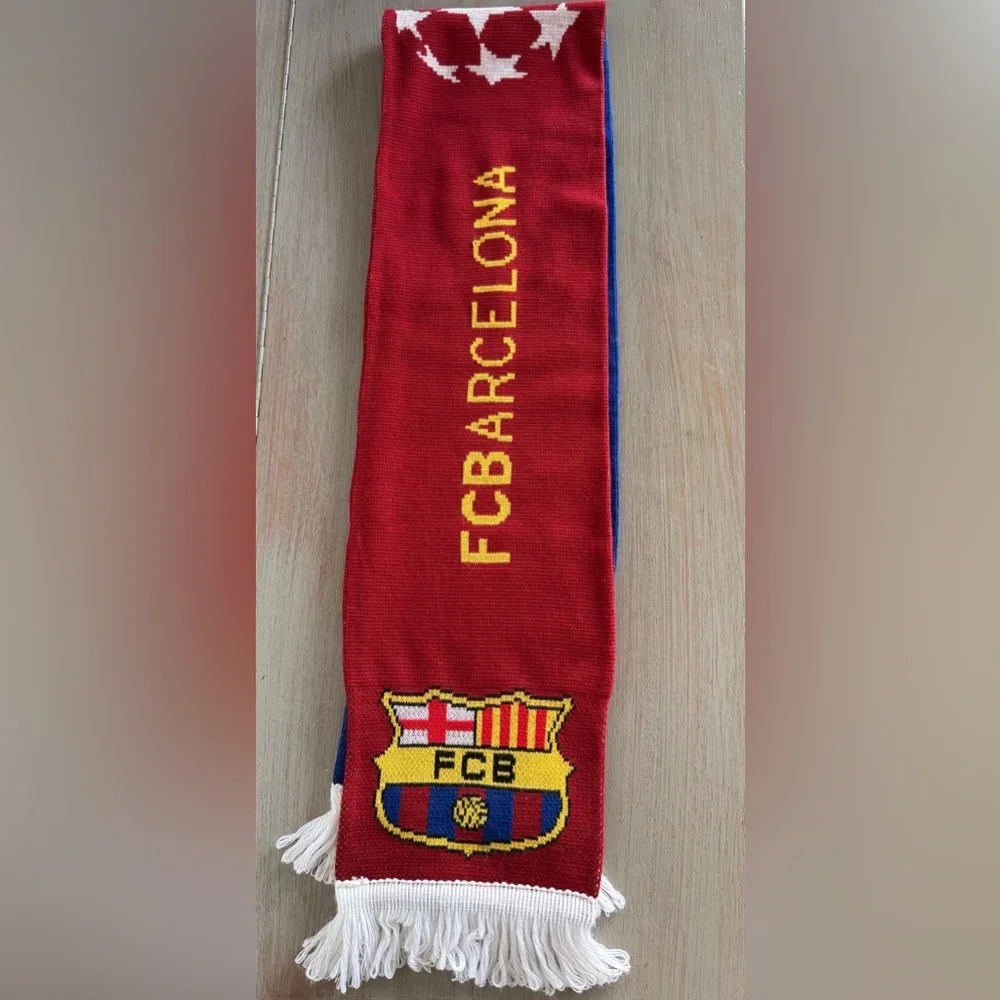 2011 UEFA Champions League FC Barcelona‎ v Viktoria Plzen Match Scarf Soccer